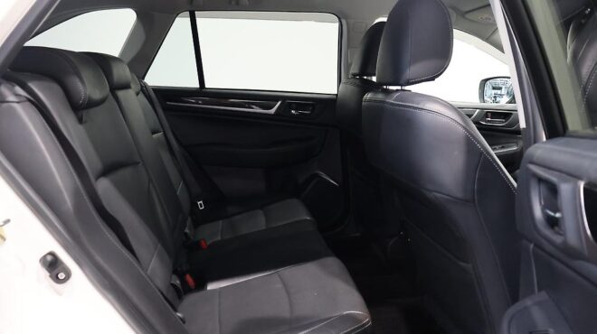 2016 Subaru Outback Limited AWD Eyesight 2.5L Leather image 305035