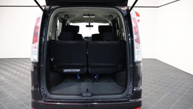 2012 Nissan Serena Highway Star image 303789