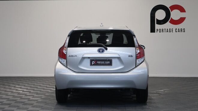 2017 Toyota Aqua S Model, Push Start, Low KMS, Lane Assist, Reverse Camera image 304204