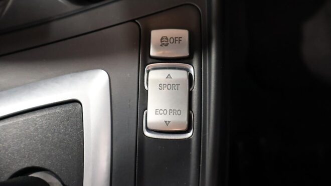 2015 Bmw 116i Sport, Low KMs, Aftermarket Wheels image 307873