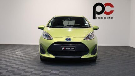 2018 Toyota Aqua S Model, Push Start, Lane Departure Warning – Auto Headlights image 304157