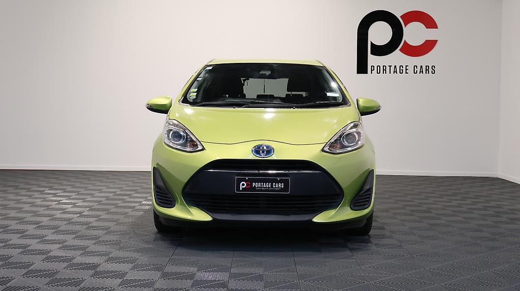 2018 Toyota Aqua S Model, Push Start, Lane Departure Warning – Auto Headlights image 304157