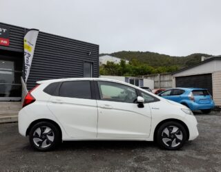 2014 Honda Fit Hybrid L-Package image 304110