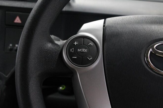 2012 Toyota Aqua S Smart Entry Pkg, Push Start, Reverse Camera, Heated Seats image 308039