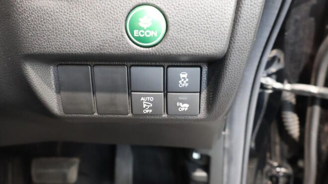 2016 Honda Fit Hybrid Hybrid F-Package image 306055