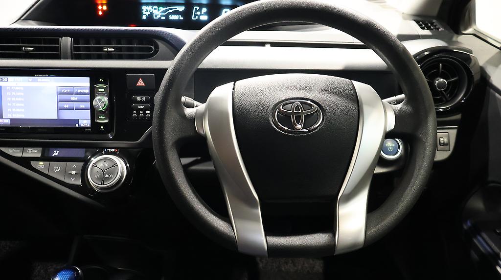 2015 Toyota Aqua  Model, Push Button Start, Reverse Camera image 305753