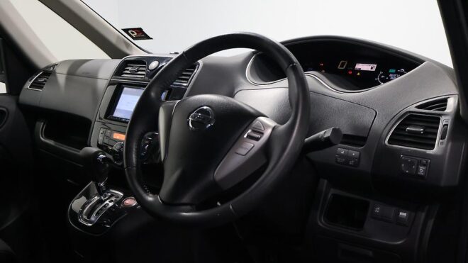 2012 Nissan Serena Highway Star S-Hybrid image 307399