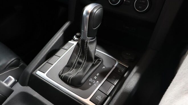 2017 Volkswagen Amarok DC 4M V6 550NM Aventura, Ute Master Hard Lid image 308883