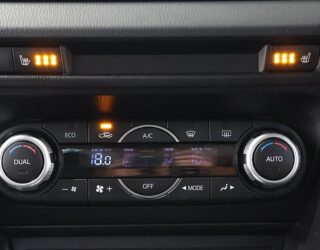 2015 Mazda Axela HYBRID Leather Package image 306476