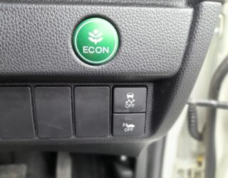 2014 Honda Fit Hybrid L-Package image 304128