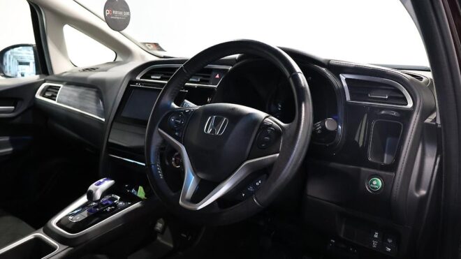 2015 Honda Shuttle Hybrid Z Model image 303757