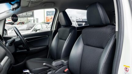 2014 Honda Fit Hybrid L-Package image 318951