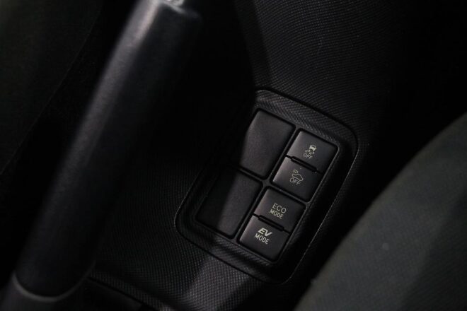 2017 Toyota Aqua S Mdoel, New Shape – Push Button Start, image 307803