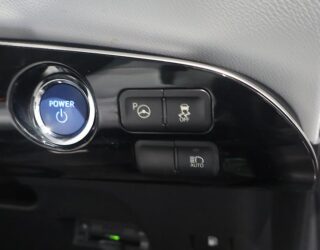 2018 Toyota Prius S SAFETY PLUS image 304233