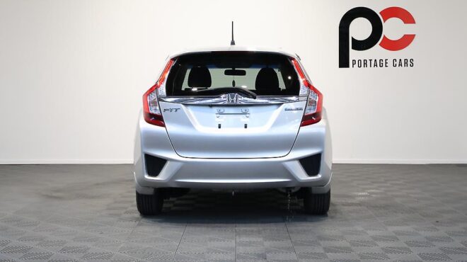 2015 Honda Fit Hybrid F Package image 317902