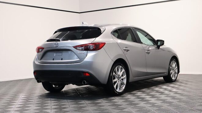 2014 Mazda Axela Sports 20S Touring image 305770