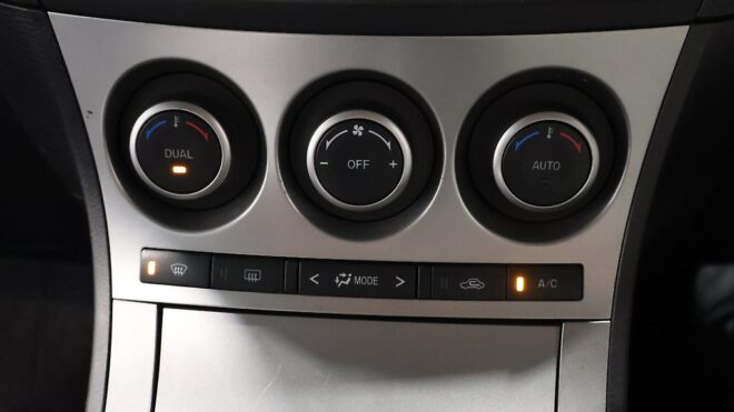 2010 Mazda Axela 15S, Reverse Camera image 308394