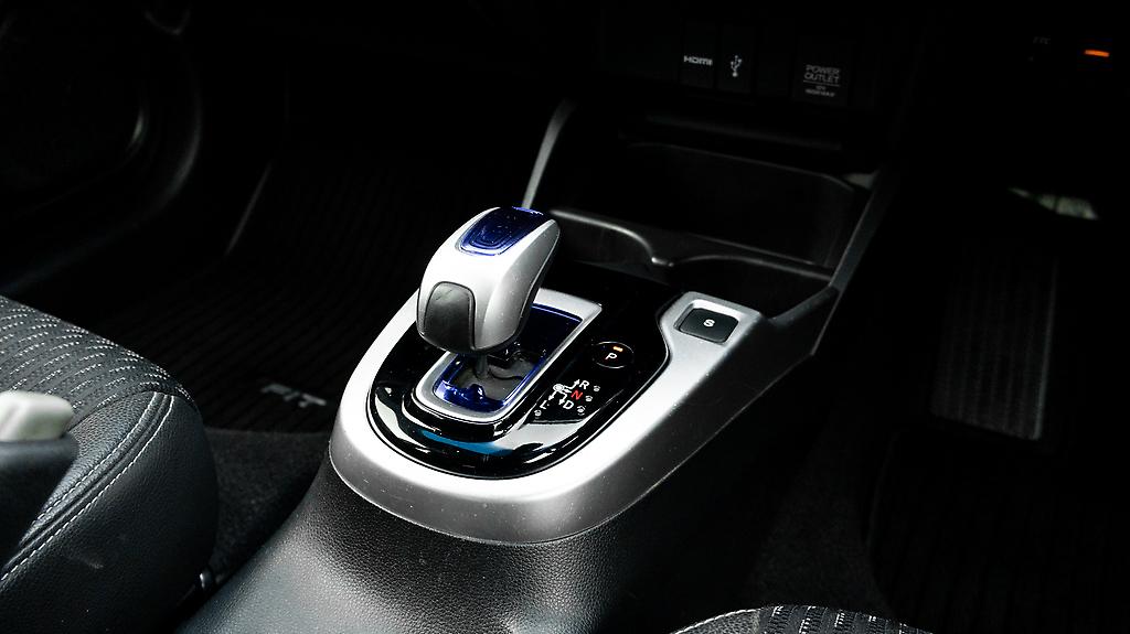 2014 Honda Fit Hybrid L-Package image 318947