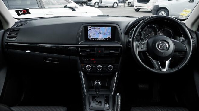 2013 Mazda Cx-5 20S Skyactiv Black wheels , Tints image 316133