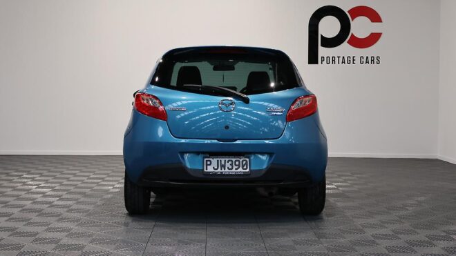 2013 Mazda Demio 13S NZ Radio, Reverse Camera image 303543