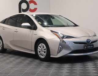 2018 Toyota Prius S SAFETY PLUS image 304223