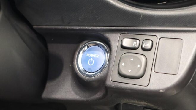 2015 Toyota Aqua Hybrid – X Urban, Push Start, Reverse Camera image 305341