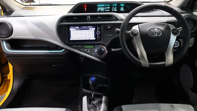2013 Toyota Aqua S Model, Push Start, Reverse Camera image 308346