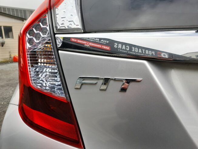 2015 Honda Fit Hybrid F Package image 304140