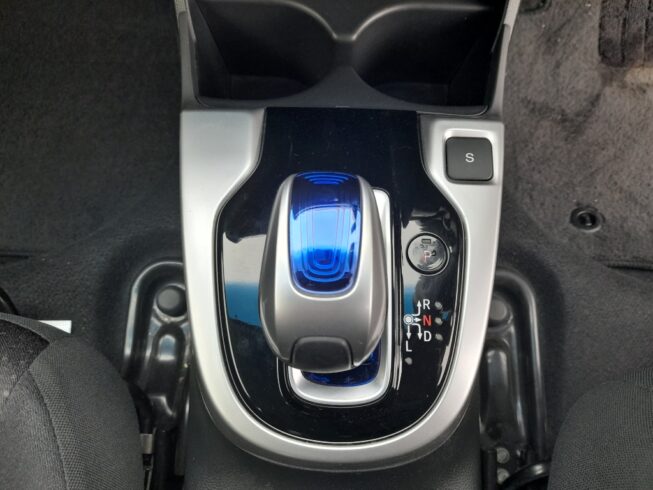2014 Honda Fit Hybrid F Package image 303737