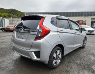 2015 Honda Fit Hybrid F Package image 304135