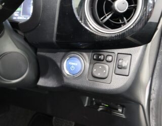 2017 Toyota Vitz Hybrid Jewela image 304034
