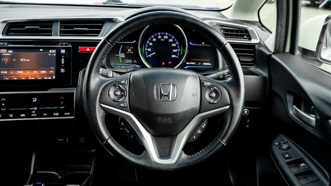 2014 Honda Fit Hybrid L-Package image 318946