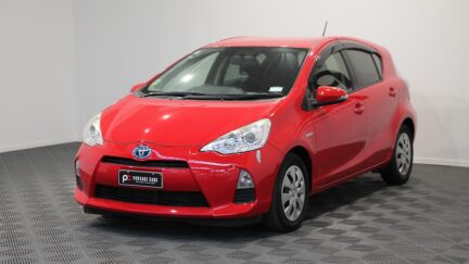 2012 Toyota Aqua S Smart Entry Pkg, Push Start, Reverse Camera, Heated Seats image 308022