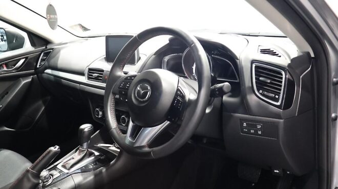 2014 Mazda Axela Sports 20S Touring image 305776