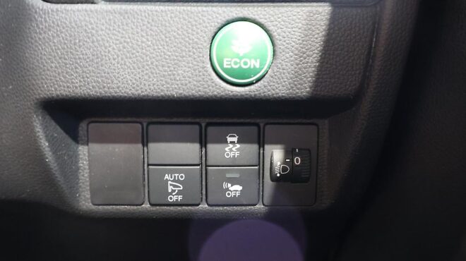 2015 Honda Fit Hybrid F Package image 317911