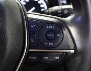 2017 Toyota Camry G Model Hybrid, Reverse Camera, Cruise Control image 303590