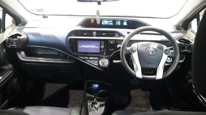 2017 Toyota Aqua S Model, Push Start, Low KMS, Lane Assist, Reverse Camera image 304210