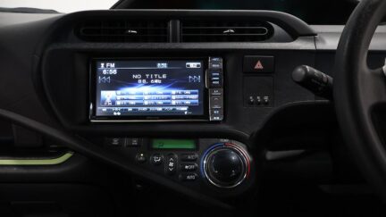 2012 Toyota Aqua Push Button Start image 305112