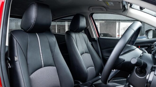 2016 Mazda Demio 13S Black Leather Limited, Heated seats, push start image 304076