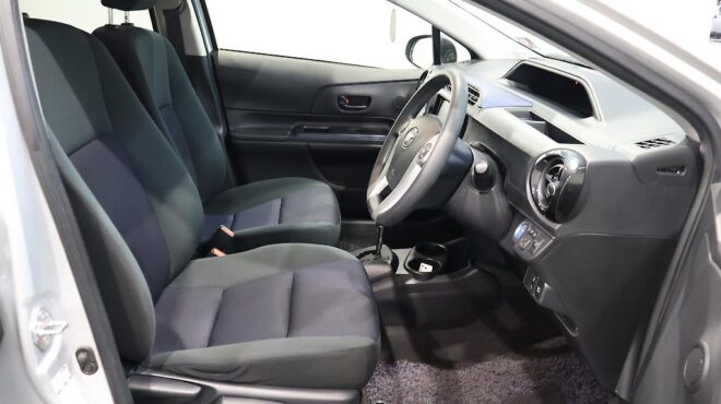 2016 Toyota Aqua S Model, Push Start, Reverse Camera image 304593