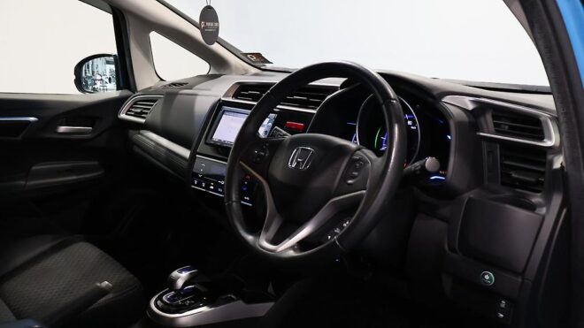 2014 Honda Fit Hybrid L Package image 306454
