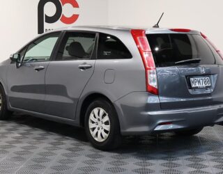 2010 Honda Stream 7 Seater, low KMS image 303882