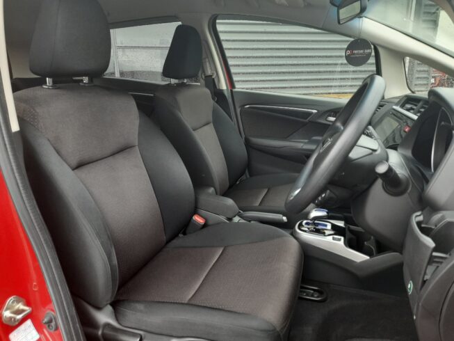 2014 Honda Fit Hybrid F Package image 303735