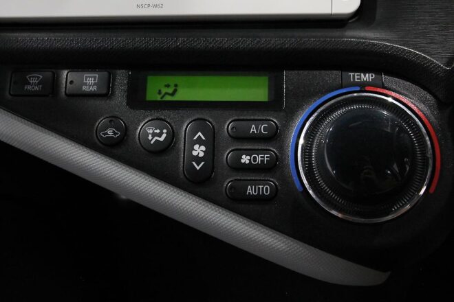 2012 Toyota Aqua S Smart Entry Pkg, Push Start, Reverse Camera, Heated Seats image 308036