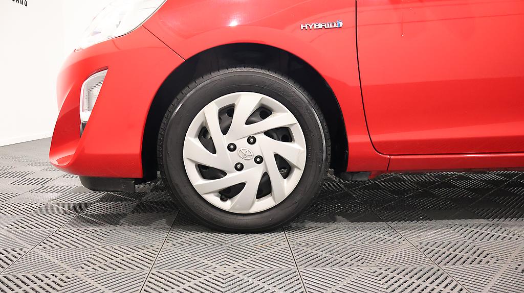 2015 Toyota Aqua  Model, Push Button Start, Reverse Camera image 305763