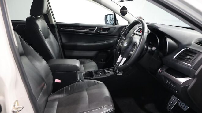 2016 Subaru Outback Limited AWD Eyesight 2.5L Leather image 305036