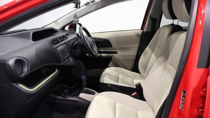 2012 Toyota Aqua Push Button Start image 305110