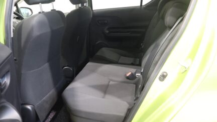 2018 Toyota Aqua S Model, Push Start, Lane Departure Warning – Auto Headlights image 304173