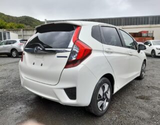 2014 Honda Fit Hybrid L-Package image 304111