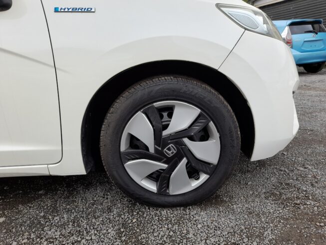 2014 Honda Fit Hybrid L-Package image 304114